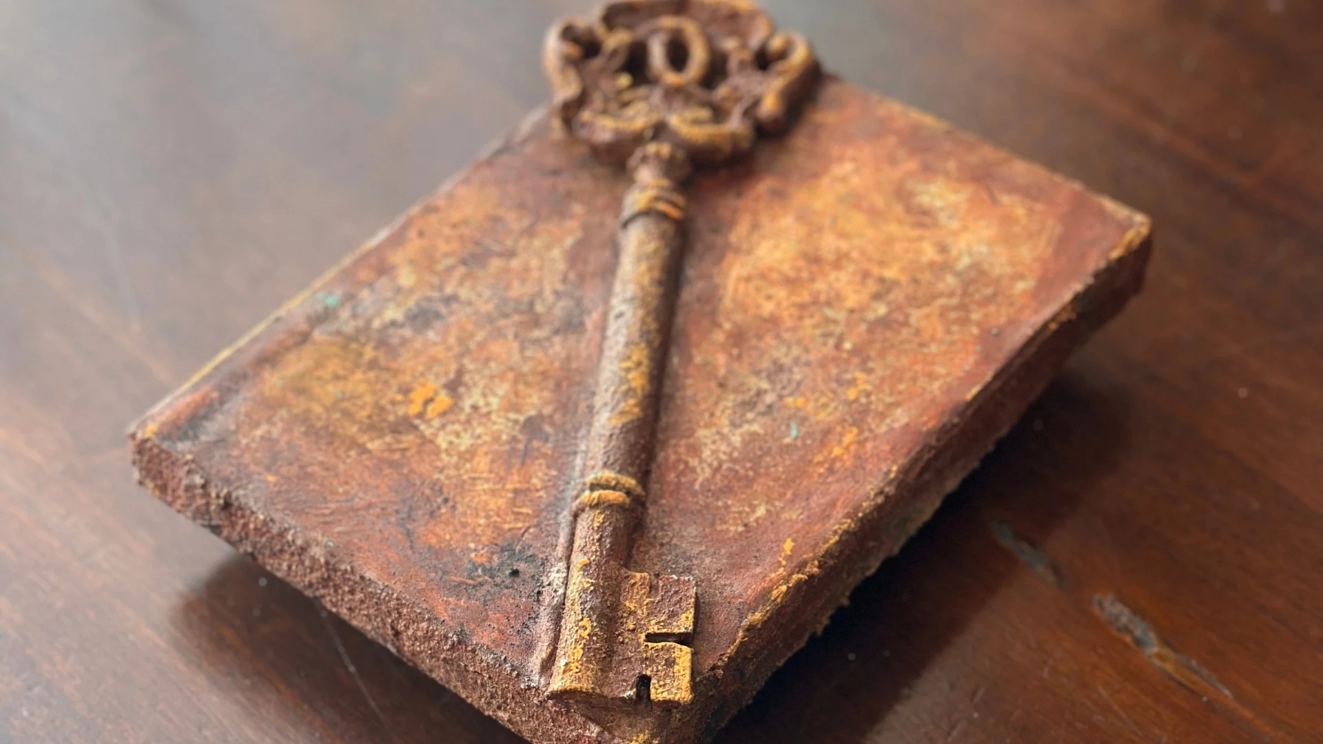 ArtSoul Block “La llave del umbral” en acabado óxido, colección Mecanismos del Destino