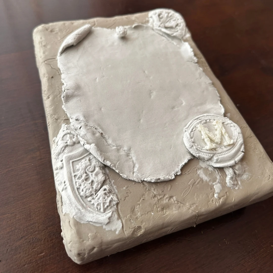 anima scripta pieza en proceso artesanal